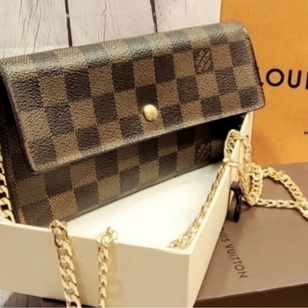 Louis Vuitton Damier Wallet